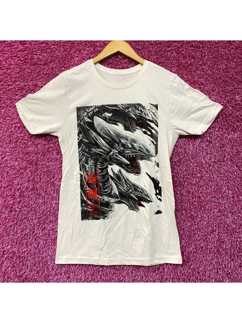 Yu Gi Oh! Blue-Eyes White Dragon Graphic Design T-Shirt Small